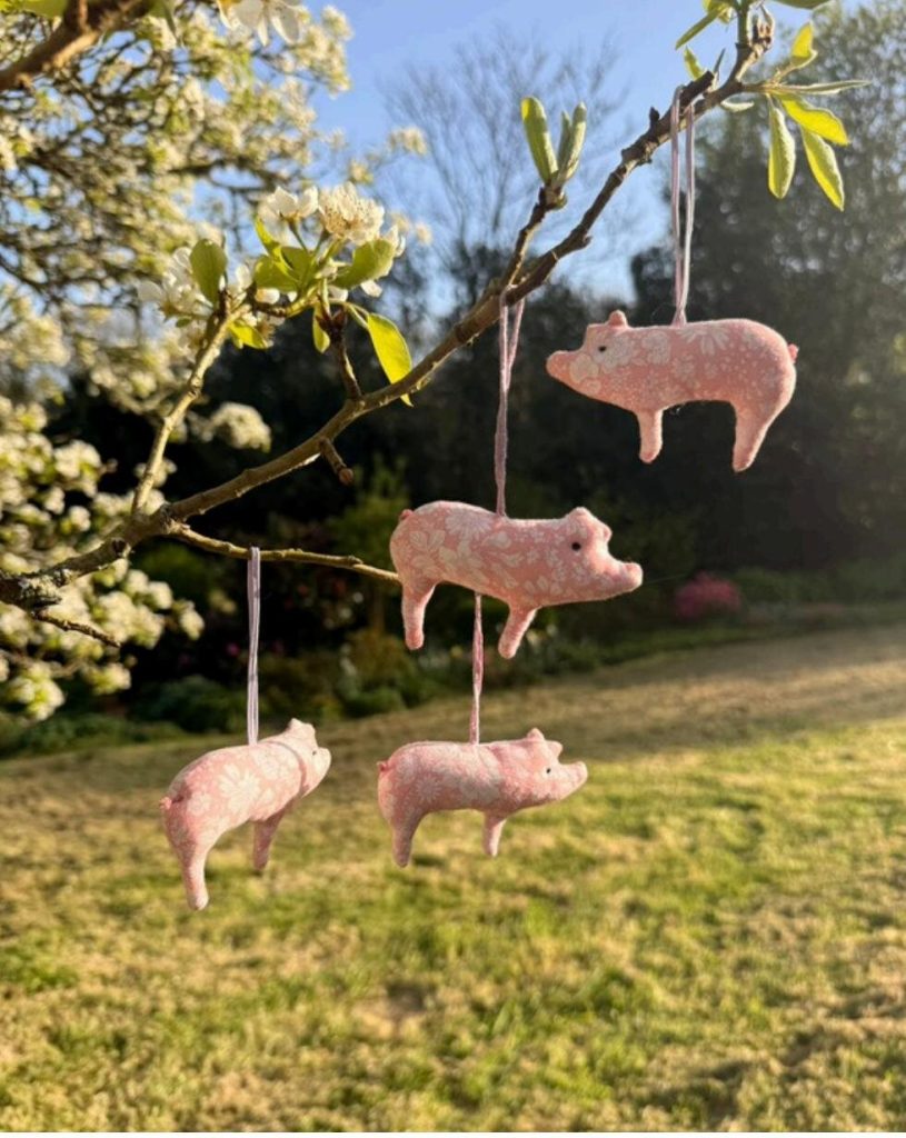 Pig Decorations